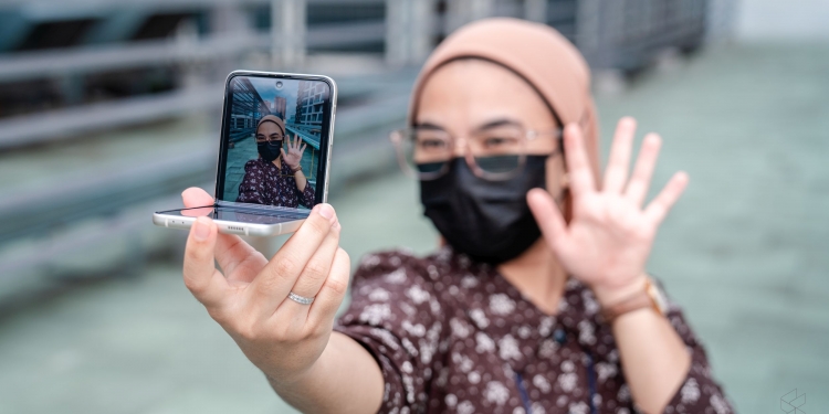 Jaminan Samsung Care+ percuma 1 tahun dan e-baucar sehingga RM500 menanti pembeli Galaxy Z Fold3 dan Z Flip3 5G