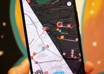 Dark Mode di Waze dalam fasa percubaan, bezanya tak ketara pun daripada yang sedia ada