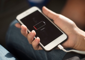 TIPS: 5 cara cas bateri telefon dengan cepat