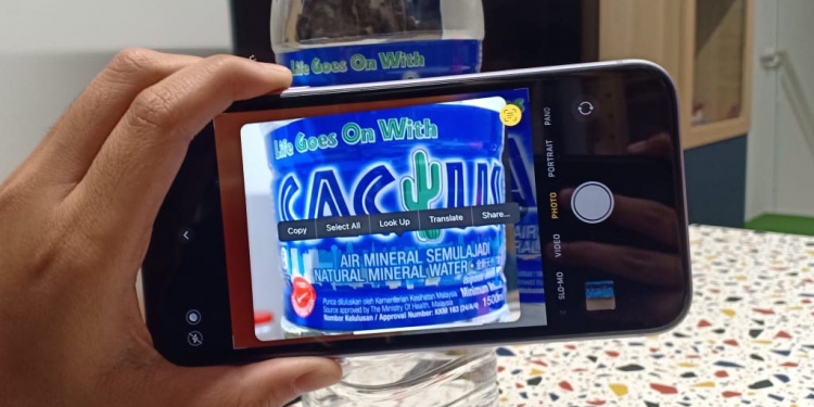 TIPS: Cara salin teks dalam gambar di Android & iOS dengan mudah