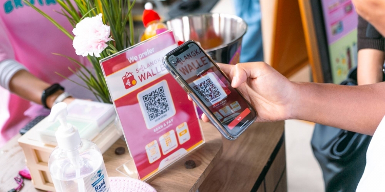 Selangkah, aplikasi penjejak kenalan dan pemvaksinan kini ada dompet elektronik