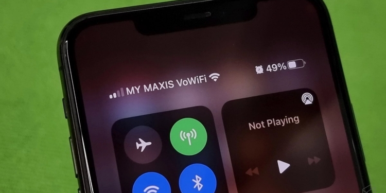 Panggilan melalui WiFi (VoWiFi) kini terdapat di Maxis dan Hotlink