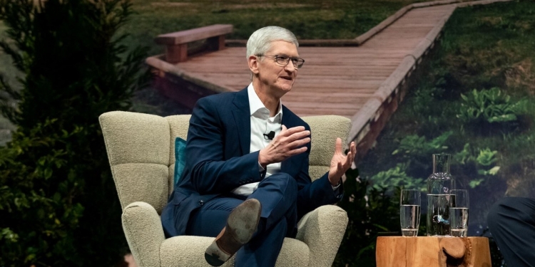 Tim Cook janji Apple akan hulur sumbangan kepada Malaysia dan Filipina yang dilanda bencana