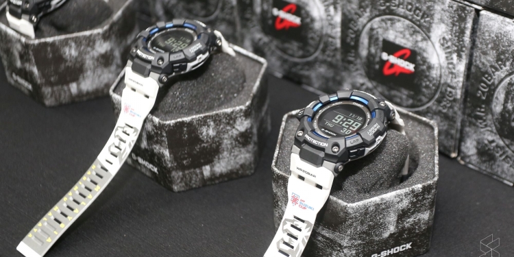 FAM ada jam tangan Casio dengan tema AFF Suzuki 2020 untuk koleksi pemain Harimau Malaysia