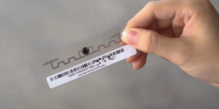 Boleh tak pegang RFID dengan tangan untuk bayar tol?