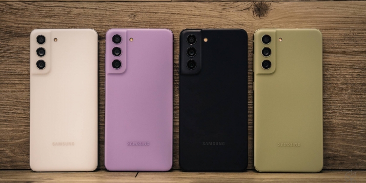 Galaxy S21 FE: peranti flagship Samsung lebih mampu milik hadir tanpa aksesori penting