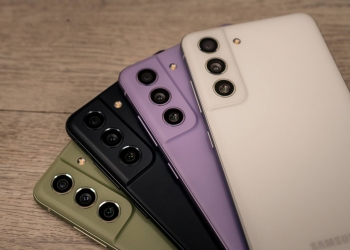 Galaxy S21 FE: peranti flagship Samsung lebih mampu milik hadir tanpa aksesori penting