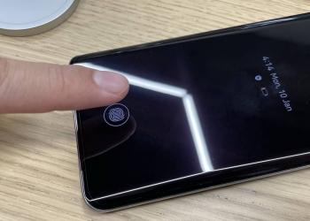 Peranti Xiaomi akan berupaya mengimbas capjari di seluruh skrin