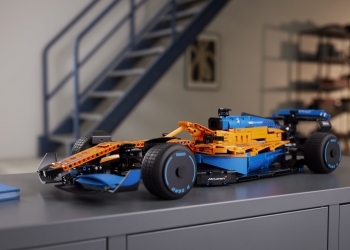 Lego Technic tampilkan kereta lumba McLaren Formula 1, dihasilkan seperti model sebenar