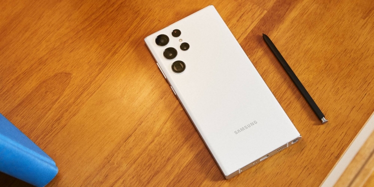 Samsung Galaxy S22 Ultra: Jelmaan semula Note 20 Ultra