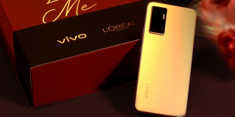 Telefon dengan kamera selfie 44MP, Vivo V23e 5G kini hadir dalam warna baharu