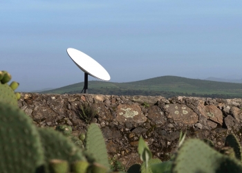 Internet darat terjejas dek Russia, Ukraine beralih kepada capaian satelit