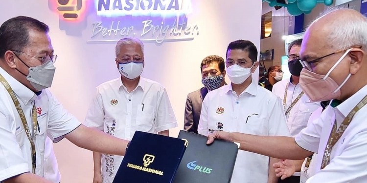 TNB dan PLUS akan sediakan rangkaian pengecas EV di Lebuhraya Utara Selatan