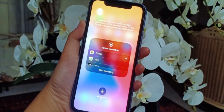 TIPS iPhone: Cara ringkas & pantas rakam skrin