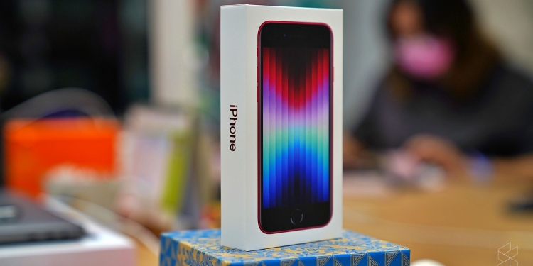 Apple turunkan pengeluaran iPhone SE dan beberapa produk lain