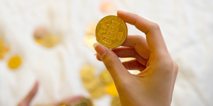 Semakin ramai wanita Malaysia berani melabur aset digital seperti kriptowang, jumlah transaksi melebihi RM2 bilion