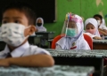 Guru diarah elak buat live media sosial ketika mengajar, pelajar boleh terima kesan yang besar