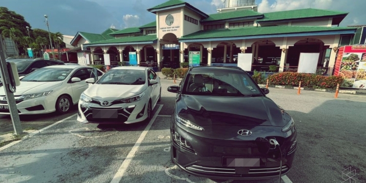 Parking percuma untuk EV antara inisiatif dalam Bajet Selangor 2022