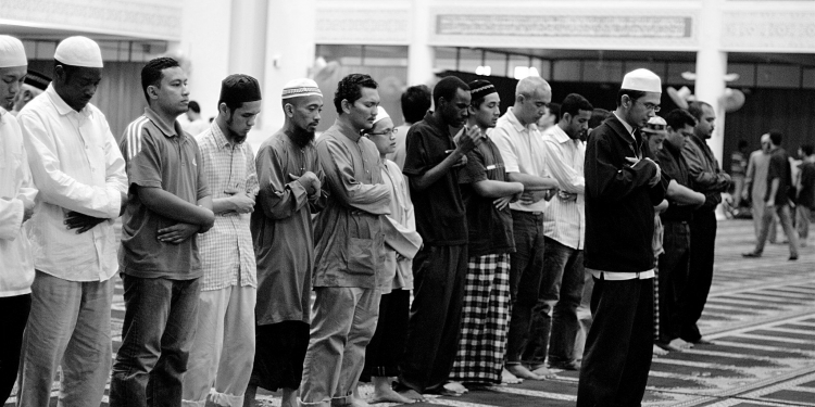 Keperluan bawa sejadah dimansuhkan untuk ke masjid dan surau Wilayah-Wilayah Persekutuan