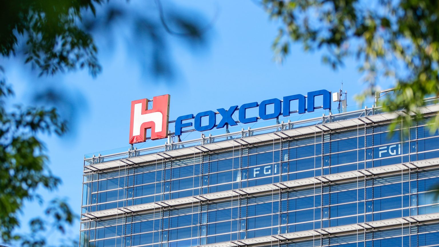 Cara tambah baik audio iPhone, Foxconn rancang buka kilang di Malaysia & Oppo Find X5