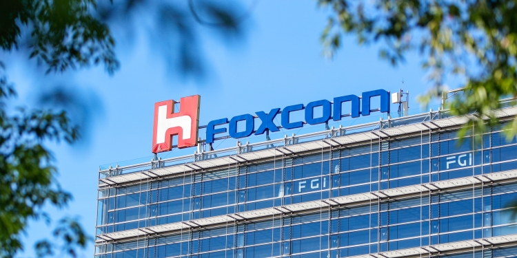 Kontraktor pengeluar iPhone terbesar ingin buka kilang di Malaysia