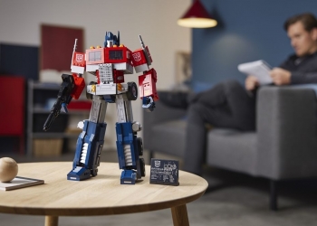 Lego Optimus Prime boleh didapati di Malaysia pada harga RM749
