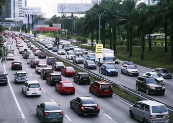 Bilangan kereta tidaklah melebihi populasi Malaysia, ini cerita sebenar