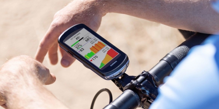 Garmin Edge 1040 Solar, gajet penjejak sukan basikal tercanggih dengan solar dan sokongan multifrekuensi