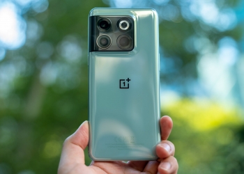 OnePlus 10T dilancar dengan prestasi tertinggi dan pengecasan terpantas di dunia