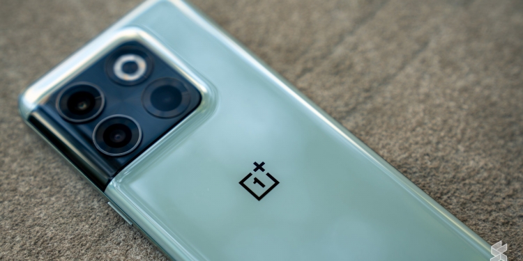 OnePlus 10T dilancar dengan prestasi tertinggi dan pengecasan terpantas di dunia