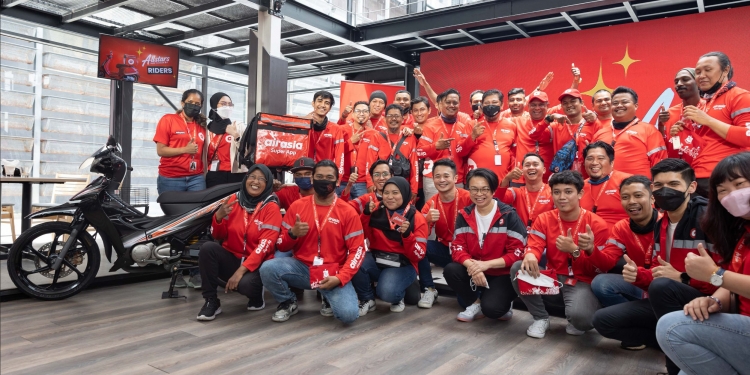 AirAsia ambil rakan penghantar kerja sepenuh masa, apa manfaat yang mereka dapat?