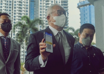 Telefon bimbit apa banduan boleh gunakan di penjara?