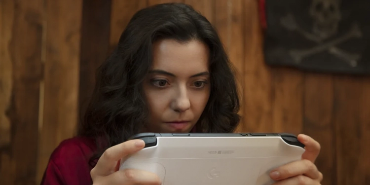 Logitech lancar konsol mudah alih berasaskan Android pada harga tak masuk akal