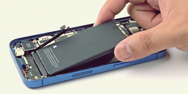 Hayat bateri panjang siri iPhone 14 bukanlah disumbang bateri besar, ini mungkin cerita sebenarnya