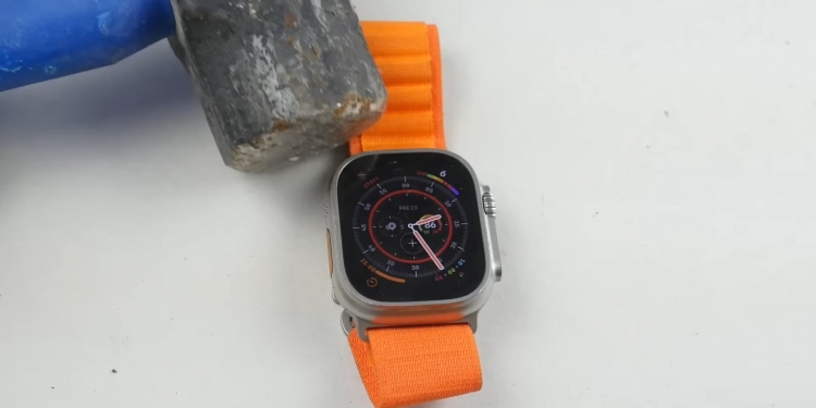 Apple Watch Ultra didera teruk menggunakan tukul besi, anda pasti terkejut dengan hasilnya