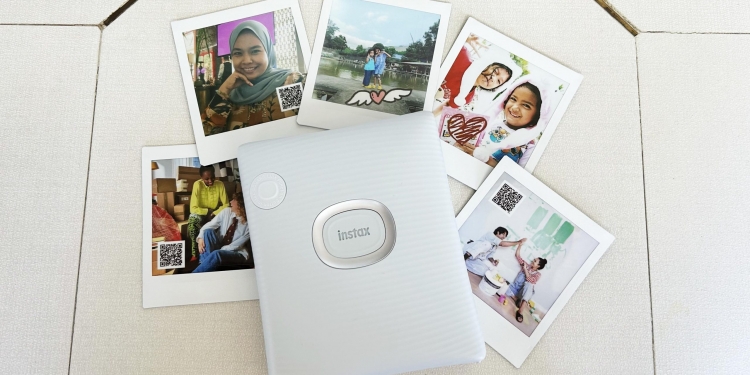 Instax Square Link, pencetak telefon pintar terbaru yang mampu hasilkan kesan AR