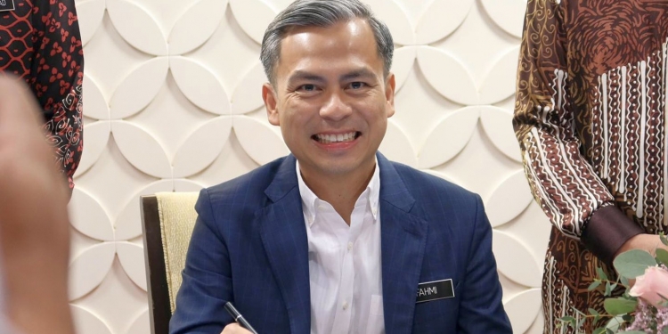 Turun lagi harga internet, Fahmi Fadzil minta SKMM dan telco berbincang