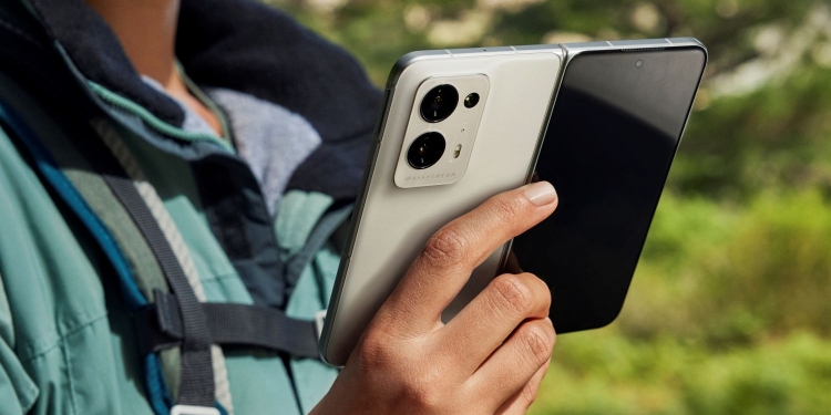 Oppo Find N2 kini dengan engsel lebih tegap dan lebih ringan daripada iPhone