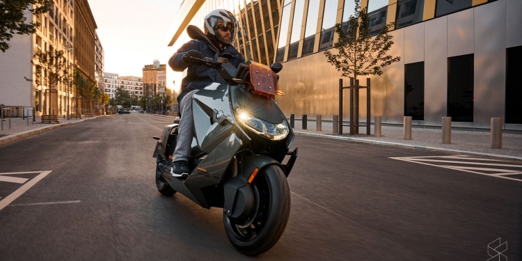 Skuter BMW yang akan masuki Malaysia ini, lebih berkuasa daripada 400cc tapi tak perlukan B Penuh