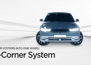 Anda pernah lihat kereta berjalan ketam? Kereta ini boleh