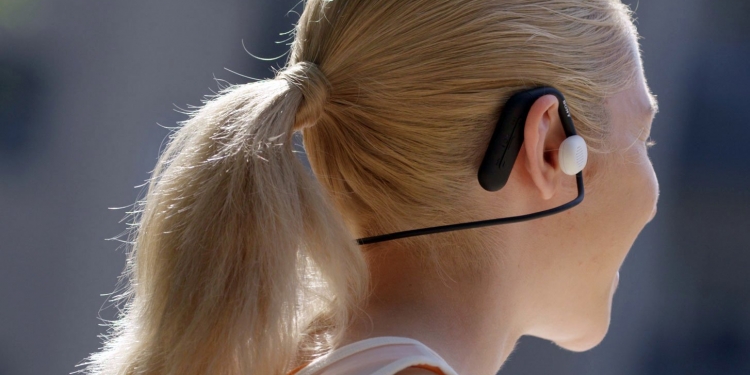 Sony Float Run, fon telinga terbaik untuk berlari santai, merentas desa atau marathon