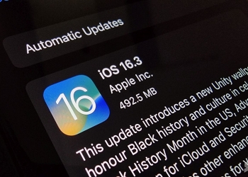 iPhone anda ada isu skrin bergaris? Muat turun iOS 16.3 sekarang