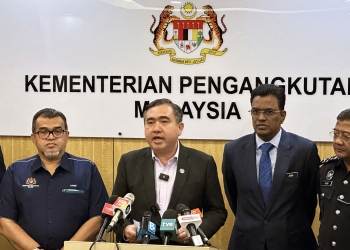 Kerajaan umum tak perlu lagi tampal cukai jalan di cermin dan bawa lesen fizikal