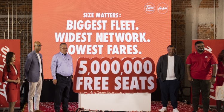 AirAsia tawar 5 juta tempat duduk percuma bersama insurans kelewatan RM200