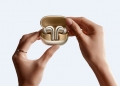 Xiaomi Buds 4 Pro dipertonton dengan penyaring hingar 48dB dan audio spatial