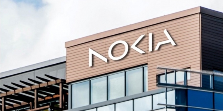 Nokia tukar logo baru, tetapi kenapa telefon baru Nokia guna logo lama?