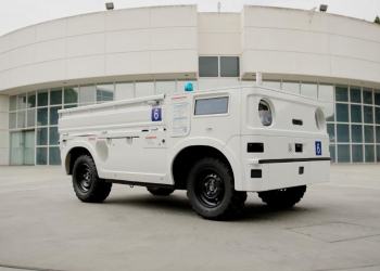 Honda AWV, robot pembantu tapak binaan dengan keupayaan mengangkut 408kg beban