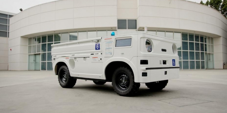 Honda AWV, robot pembantu tapak binaan dengan keupayaan mengangkut 408kg beban