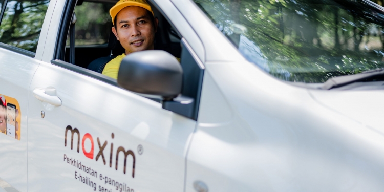 Bengang kadar bayaran Grab yang rendah? Cuba Maxim