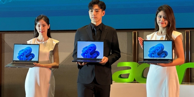 Acer TravelMate kini lebih lestari, berkuasa, dan diperkasa Intel Core generasi ke-13